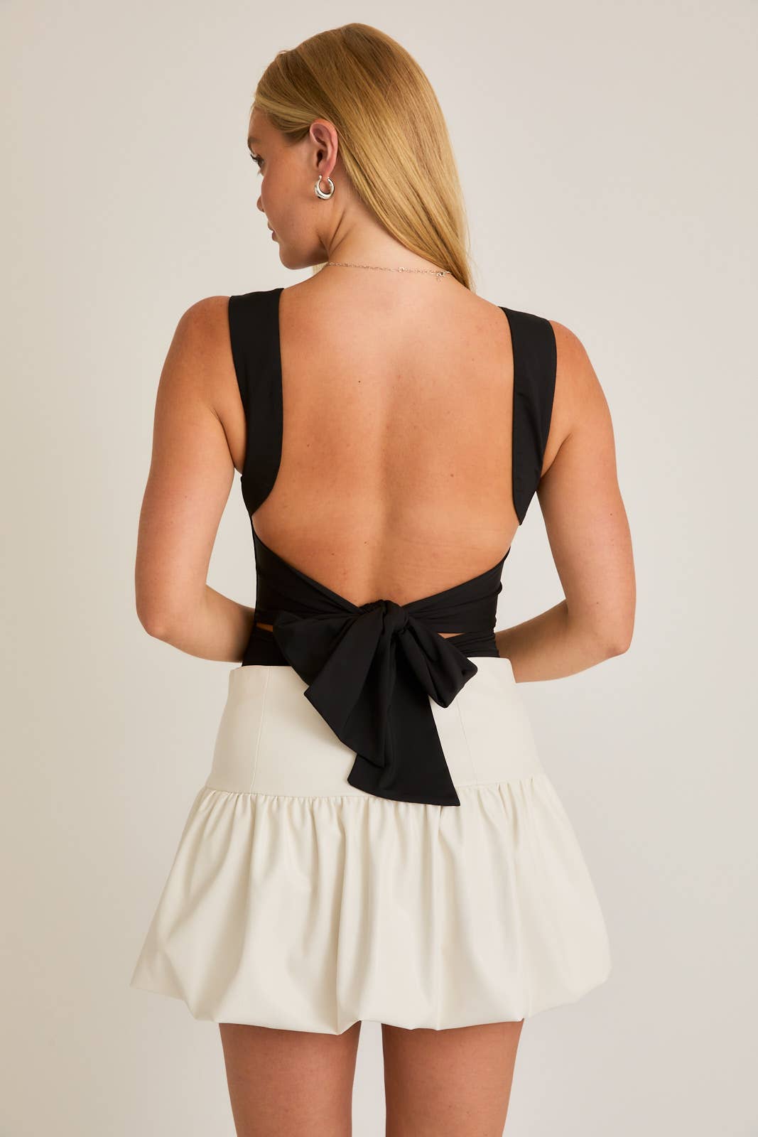 WIDE STRAP BACK TIE BODYSUIT: Black