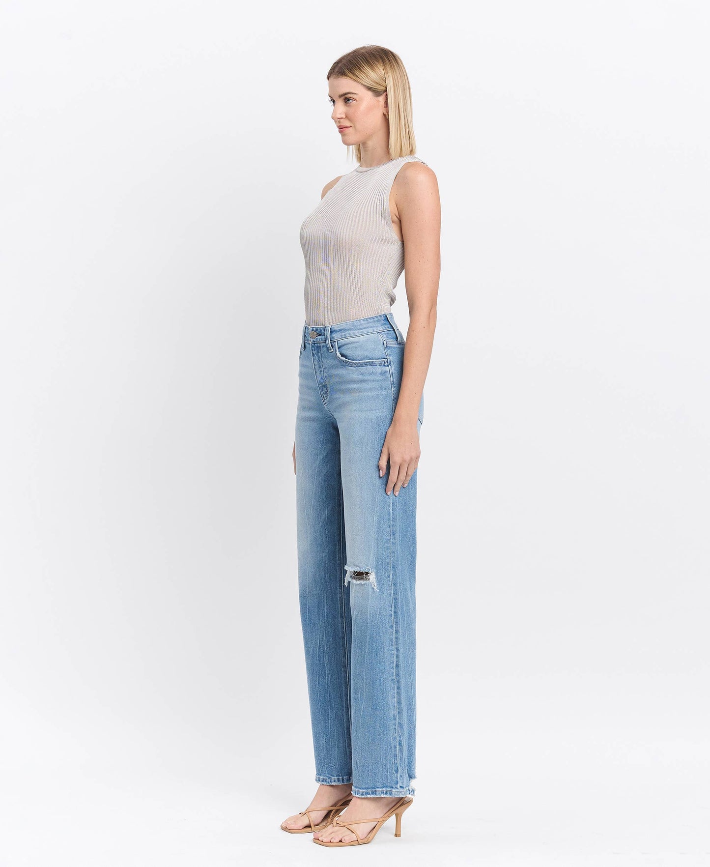 HIGH RISE DISTRESSED SLIM WIDE JEANS T6571: LITERARY / 26